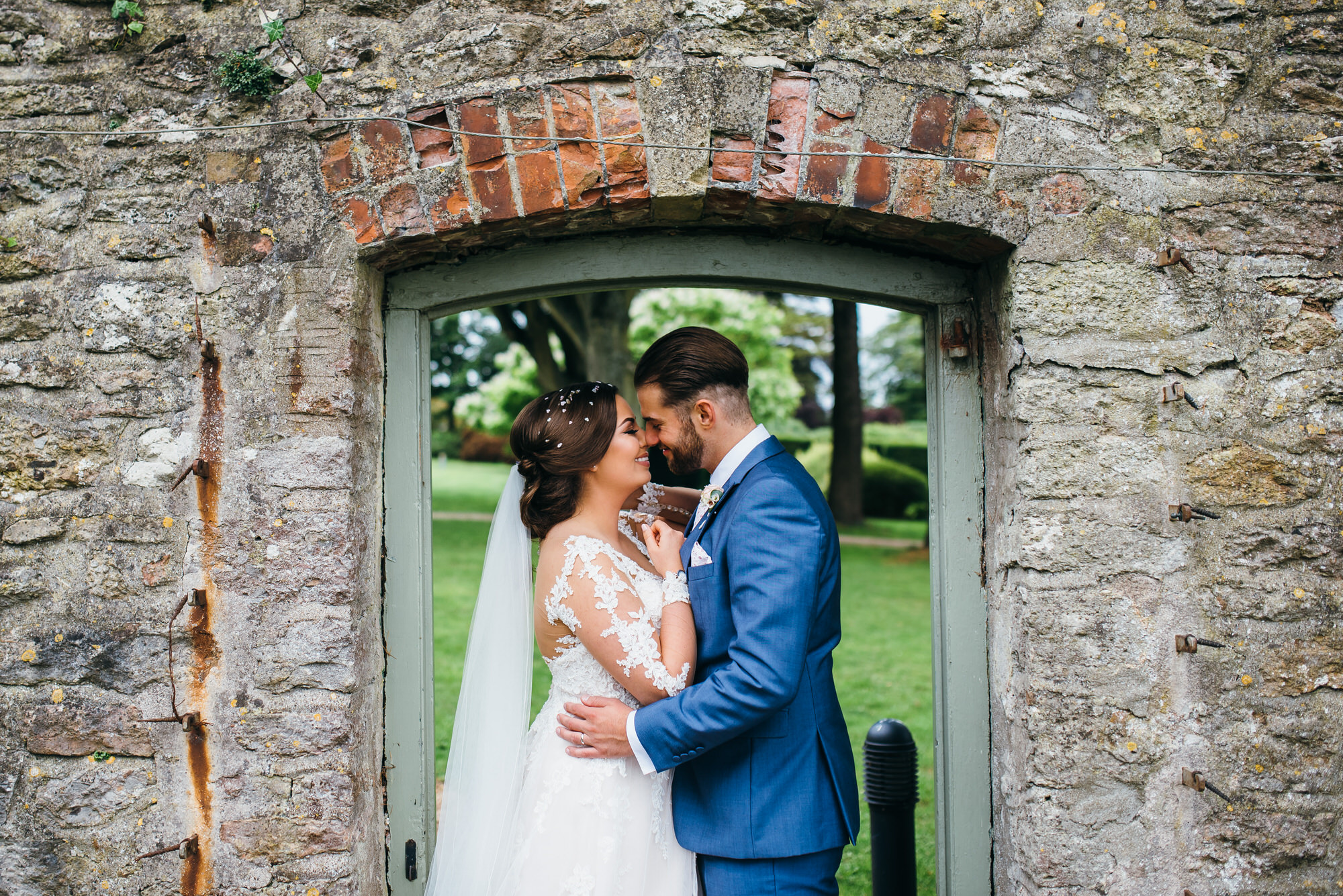 Newlyweds at Coombe Lodge 