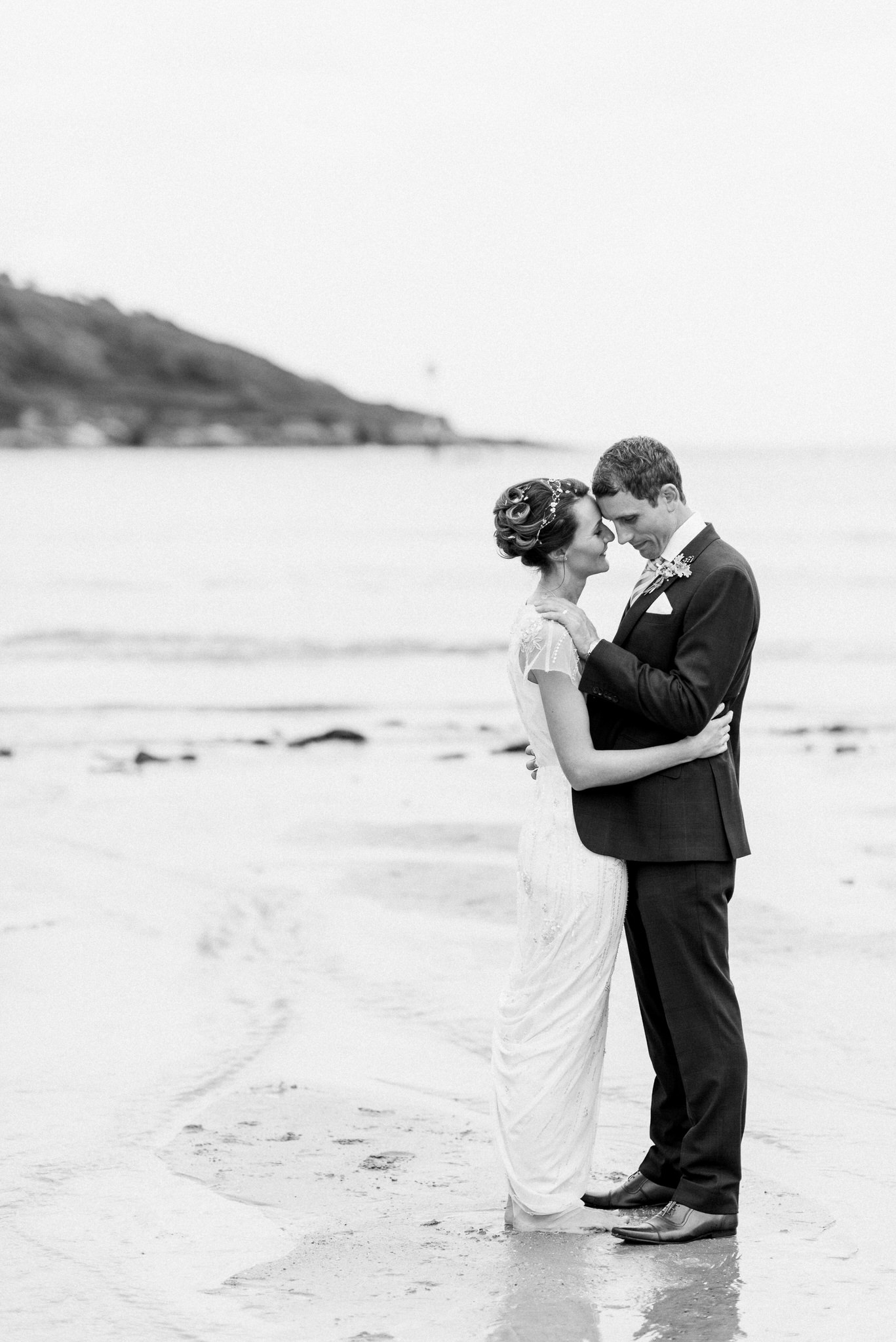 Salcombe devon marquee wedding by simon biffen photography 25