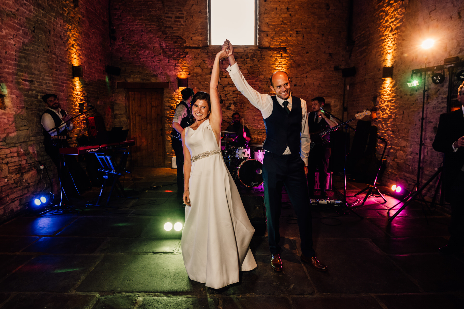 Charlotte and dash spring wedding cripps barn simon biffen photography 30