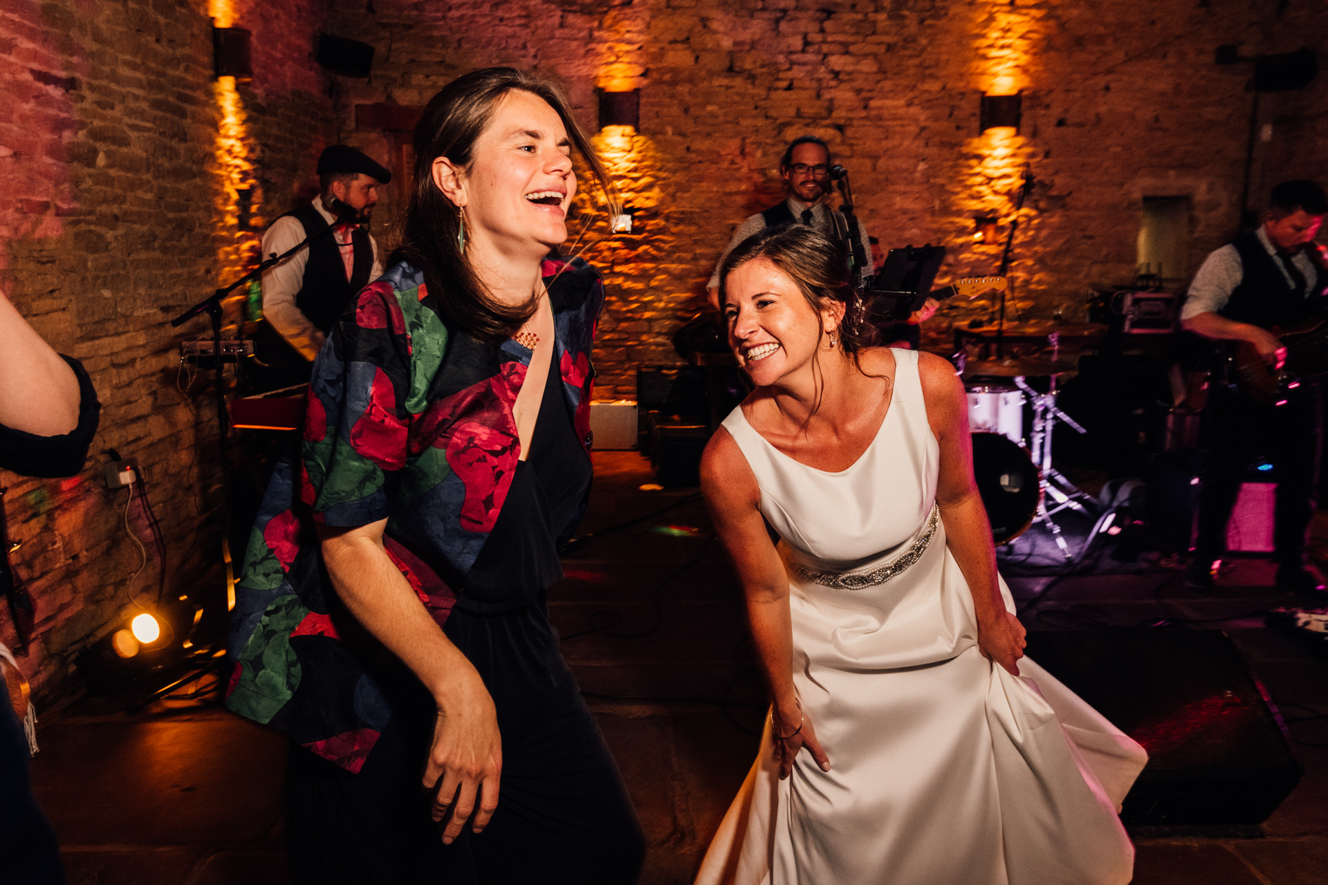 Charlotte and dash spring wedding cripps barn simon biffen photography 31